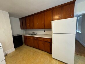 32 Shepard St in Boston, MA - Building Photo - Building Photo