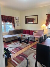 8482 164th St in Jamaica, NY - Foto de edificio - Building Photo