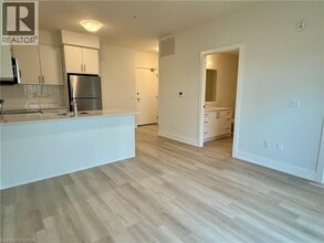 1100 Lackner Pl in Kitchener, ON - Building Photo - Building Photo