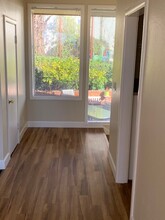 5924 Ocean View Dr, Unit Follini Properties in Oakland, CA - Building Photo - Building Photo