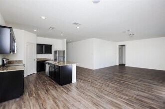 505 Canoe Way in Crowley, TX - Building Photo - Building Photo