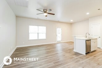 106 S Elm St in Gastonia, NC - Building Photo - Building Photo