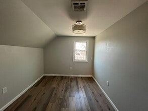 223 Cator Ave, Unit 3 in Jersey City, NJ - Foto de edificio - Building Photo