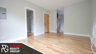 2850 N Mildred Ave, Unit 1 in Chicago, IL - Building Photo - Building Photo