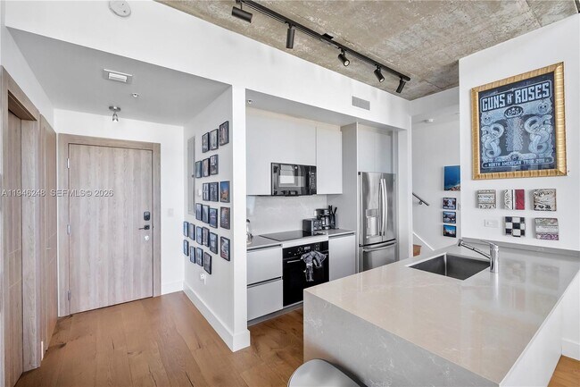 3470 E Coast Ave in Miami, FL - Building Photo - Building Photo