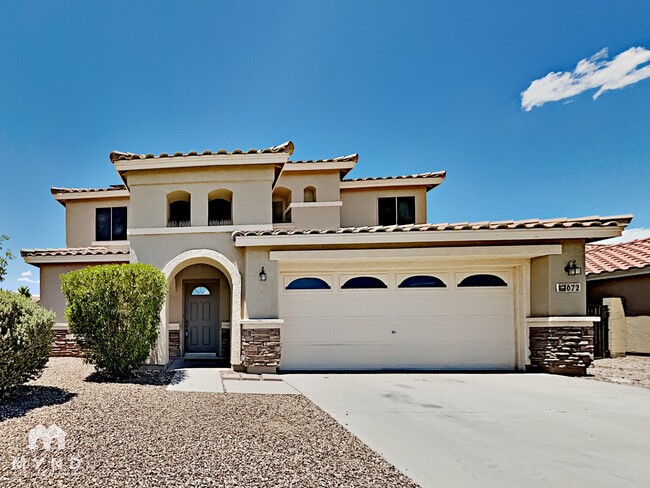 property at 672 W Barrus St