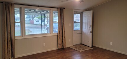 4217 Brown St in Anderson, IN - Building Photo - Building Photo