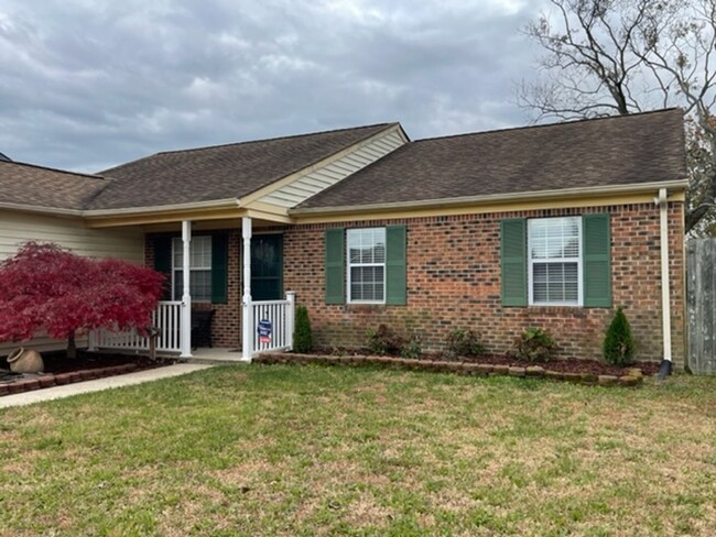 1312 Nesbitt Dr in Virginia Beach, VA - Foto de edificio - Building Photo