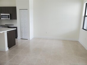 8175 NW 104th Ave-Unit -23 in Doral, FL - Building Photo - Building Photo