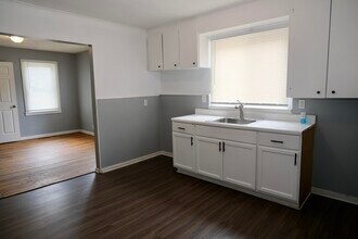 11032 Continental Ave in Warren, MI - Building Photo - Building Photo
