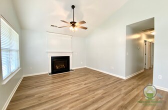 103 Maycox Ct in Greenville, SC - Foto de edificio - Building Photo