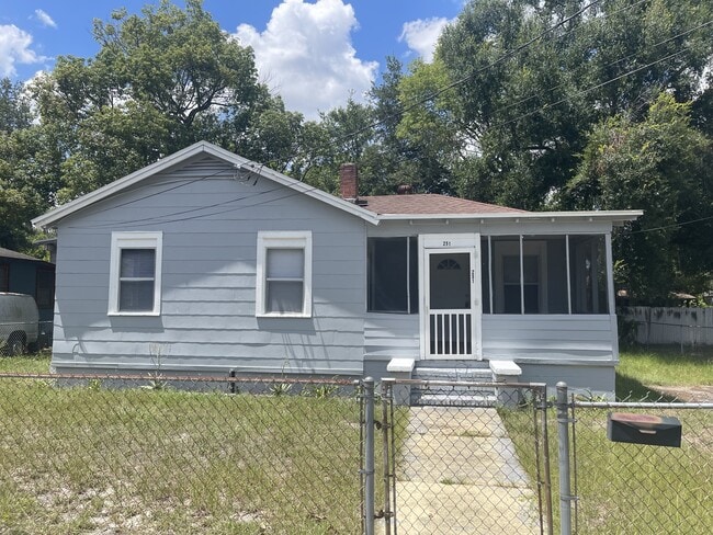 property at 251 E 25th St