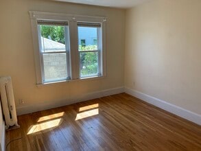 14 Henley St in Medford, MA - Building Photo - Building Photo