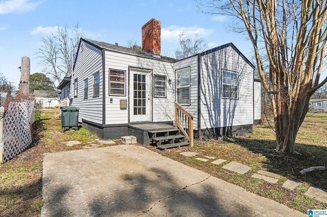 property at 1872 Princeton Ct SW