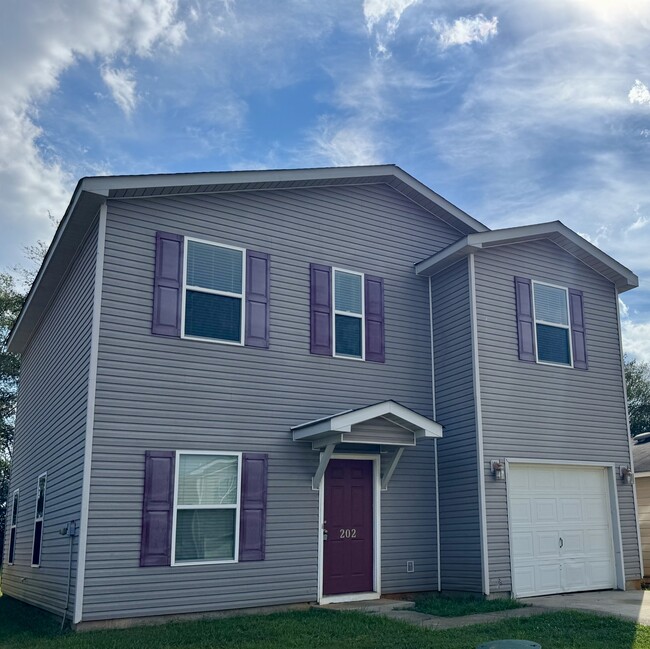 property at 202 Cloverbrook Dr