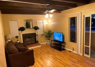 630 W Lambert Rd in La Habra, CA - Building Photo - Building Photo