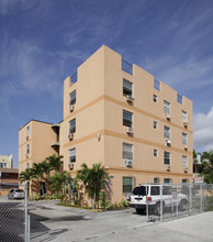 536 SW 12th Ave in Miami, FL - Building Photo - Building Photo