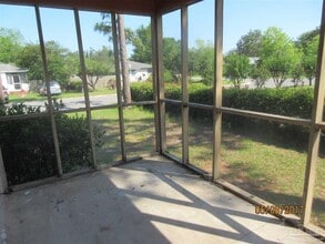 203 SE Syrcle Dr in Pensacola, FL - Building Photo - Building Photo