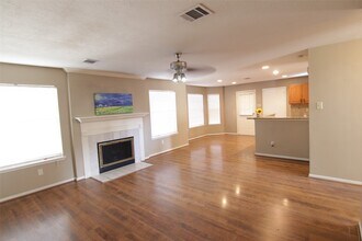 7807 Braemar Crescent St in Houston, TX - Building Photo - Building Photo