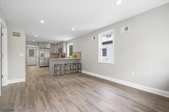94 Mountain Ave in Hanover, NJ - Building Photo - Building Photo