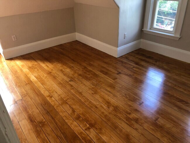 9 Oak Square Ave, Unit 2 in Boston, MA - Building Photo - Building Photo