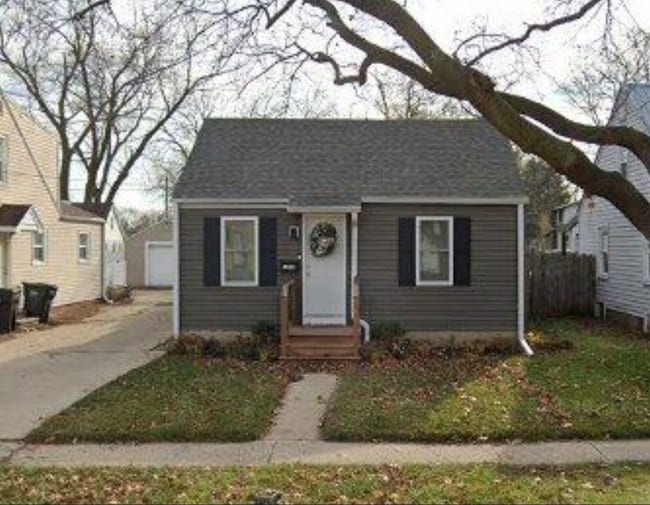 property at 1430 Copeland Ave