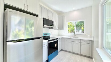 14 Wood St in Honolulu, HI - Building Photo - Building Photo
