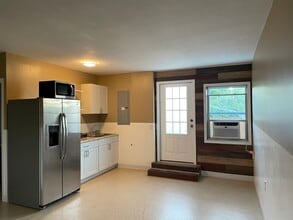 3715 7th St W, Unit 2 in Lehigh Acres, FL - Foto de edificio - Building Photo