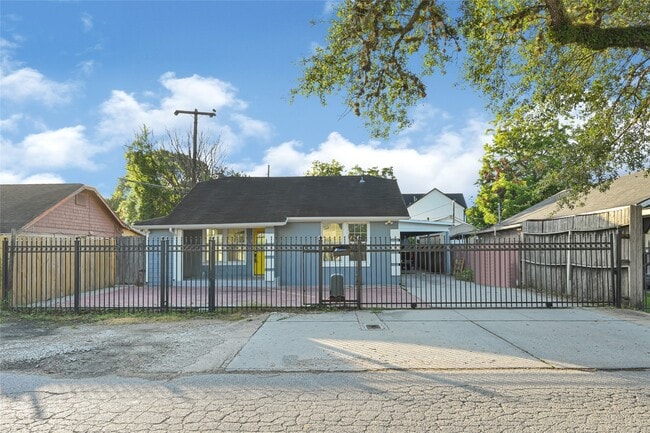 property at 2331 Delafield St