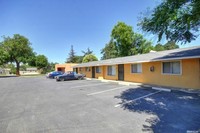 661 Walnut St in West Sacramento, CA - Building Photo - Building Photo