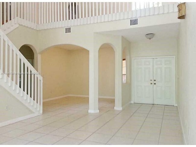 11324 NW 54th Terrace in Doral, FL - Building Photo - Building Photo