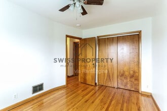 4187 Indianola Ave in Columbus, OH - Building Photo - Building Photo