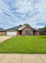 2306 Stockwell Rd in Bossier City, LA - Building Photo