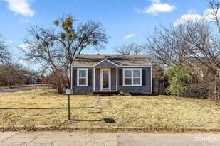 2714 Sherman Rd in Wichita Falls, TX - Building Photo