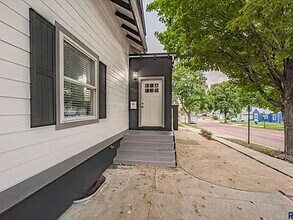 700 S Grange Ave, Unit 700 S Grange Ave in Sioux Falls, SD - Building Photo - Building Photo