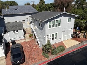 315 4th St in Hermosa Beach, CA - Foto de edificio - Building Photo