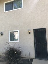 609 Taylor St in Bakersfield, CA - Building Photo - Building Photo