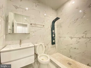 1 W Main St in Norristown, PA - Building Photo - Building Photo