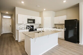 6601 NW Kathleen St in Bentonville, AR - Building Photo - Building Photo