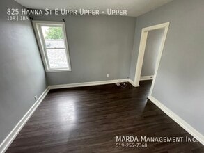825 Hanna St E in Windsor, ON - Building Photo - Building Photo