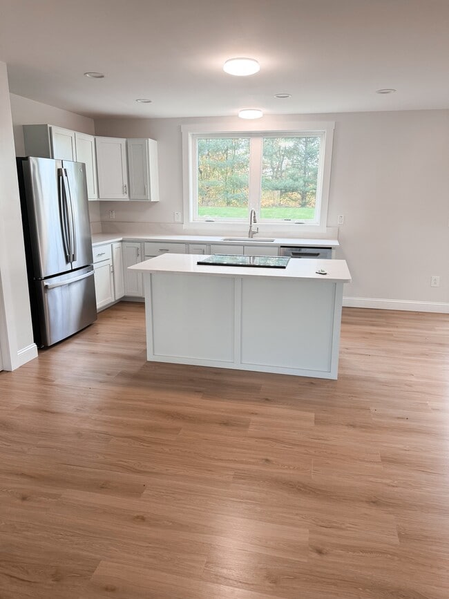 959 W River Rd-Unit -2 in Waterville, ME - Building Photo - Building Photo