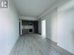 110 Broadway Ave in Toronto, ON - Building Photo - Building Photo