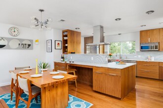 3202 Santa Monica Dr in Austin, TX - Building Photo - Building Photo