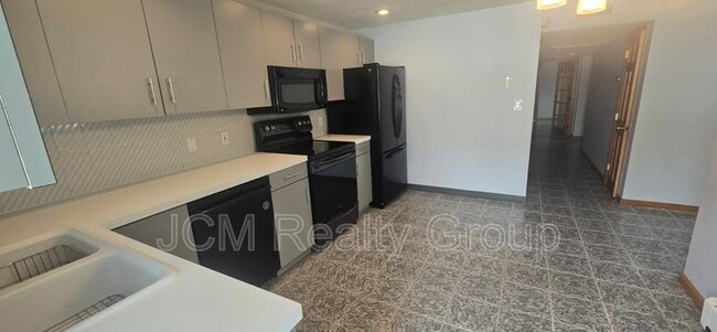 120 Savage St in Revere, MA - Building Photo - Building Photo