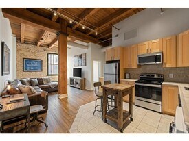 400 N 1st St in Minneapolis, MN - Building Photo