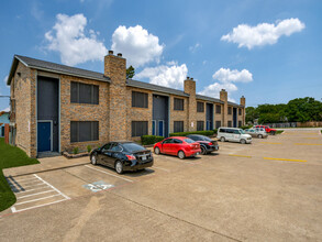 514 E Beltline St in Desoto, TX - Building Photo - Building Photo