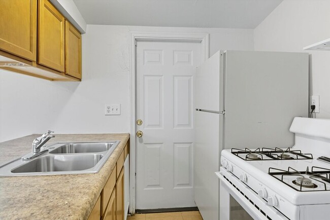 1662 N Beverly Ave in Tucson, AZ - Foto de edificio - Building Photo