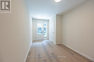 49 Matawin Ln in Richmond Hill, ON - Building Photo - Building Photo