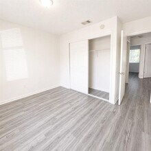 8305 N Marks St in Tampa, FL - Building Photo - Building Photo
