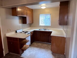 216 W Oak St in Colfax, CA - Building Photo - Building Photo